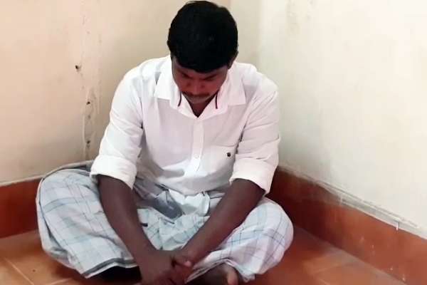 12 வயது சிறுமி 12 வயது சிறுமி