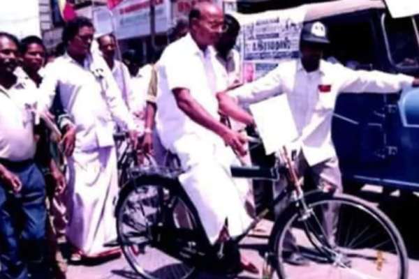 மிதிவண்டியில் பயணம் 