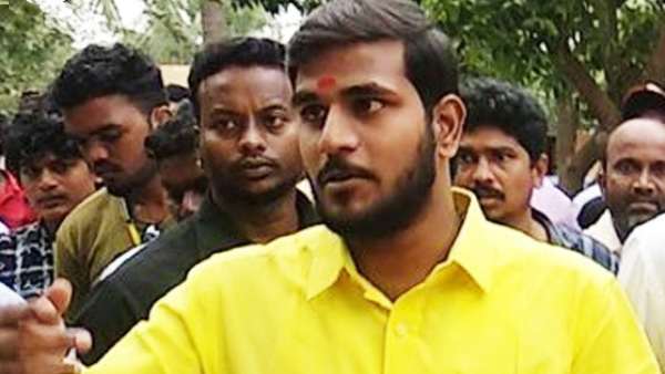 தலையை காணோம்னு கேட்காதீங்க 