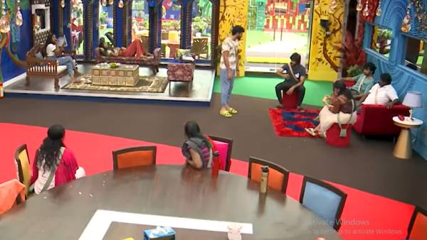 சுயரூபம் வெளி வருதா