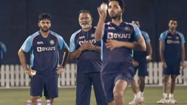 புவனேஷ்வரின் உடற்தகுதி குறித்தும் சந்தேகம் உள்ளது 