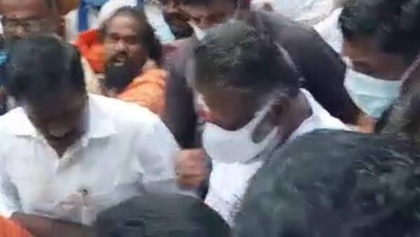அதிமுக 