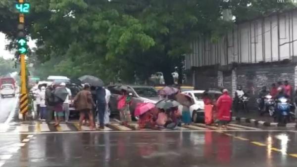 அதிருப்தி