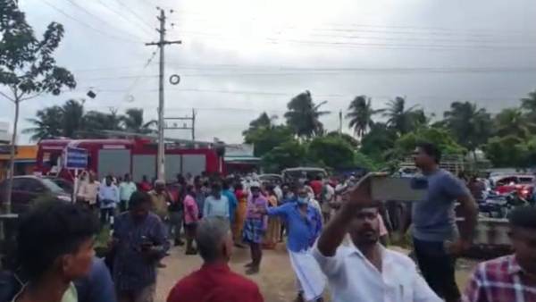 வெள்ளம் சூழ்ந்த கன்னியாகுமரி 