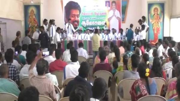  ரசிகர்கள் பேராதரவு