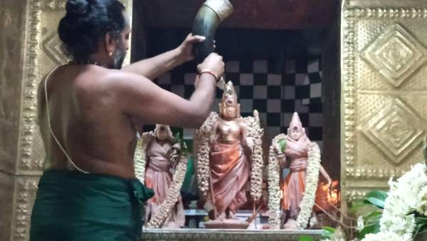 முருகனுக்கு வியர்வை