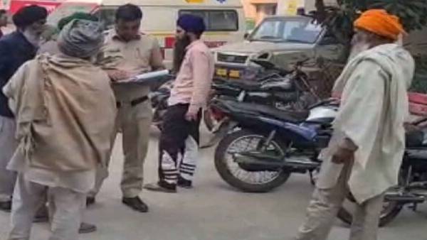 A farmer body was found hanging at near Singhu border in Haryana A farmer body was found hanging at near Singhu border in Haryana
