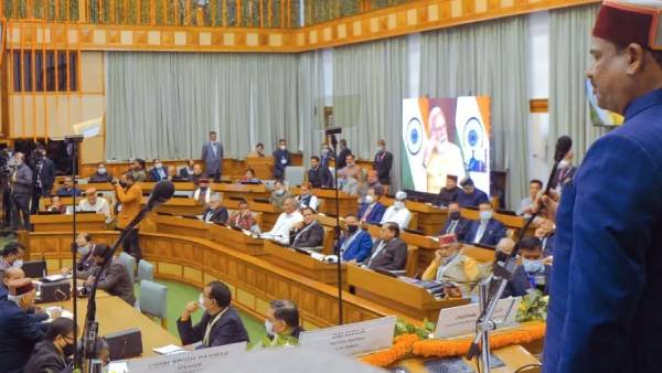 அரசியலற்ற விவாதங்கள் 