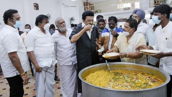 உணவு பொட்டலங்கள்