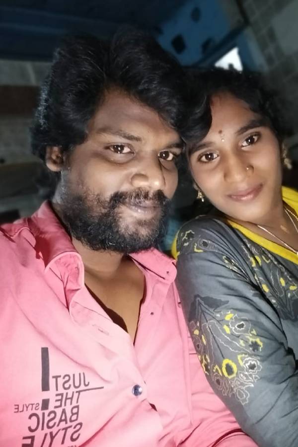 பெண்ணிற்கு சீமந்தம் 