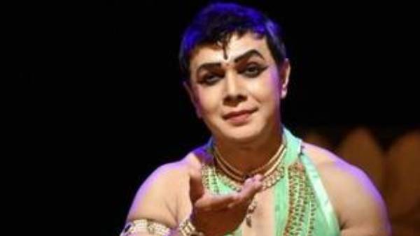 உறுத்திக்கொண்டே இருக்கும்