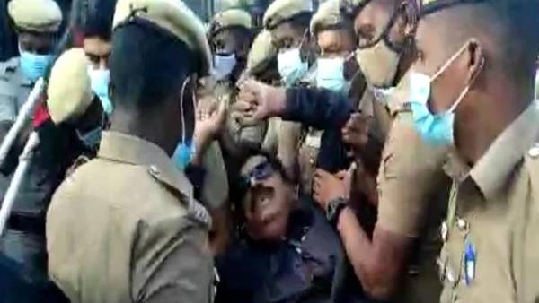 பள்ளிகள் ஆர்எஸ்எஸ் 