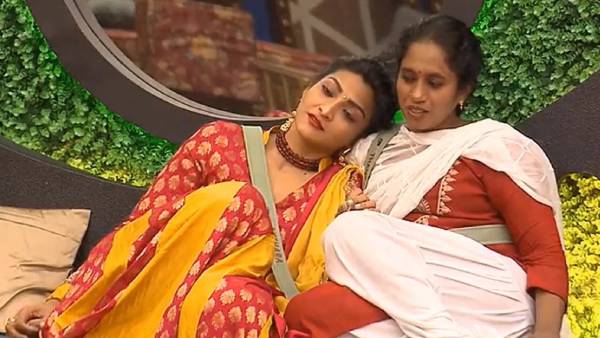 அன்பு பரிசால் மிரண்டுபோன தாமரை