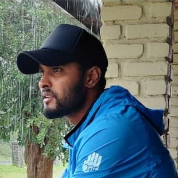 தொடரும் சொந்த சோகக்கதை