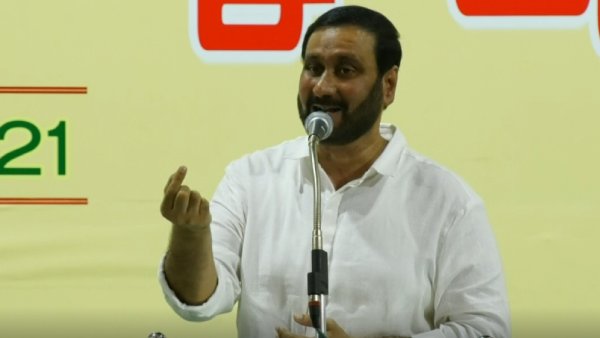 அதிமுக ஆட்சி போயிருக்கும்