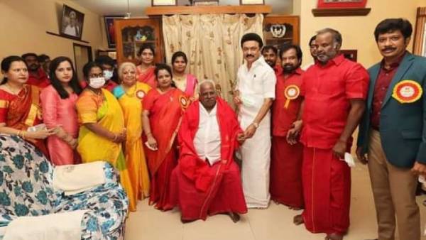 'நம்மைக் காக்கும் 48' 