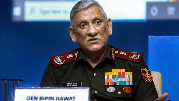 முதல் அதிகாரி 