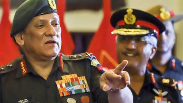  வலியால் துடித்தார்