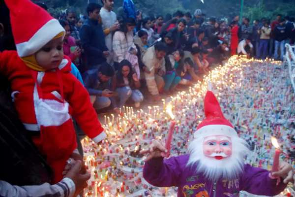 தேவ மைந்தன் பிறப்பு தேவ மைந்தன் பிறப்பு