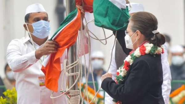 சோனியா காந்தி காங்கிரஸ் கொடி 