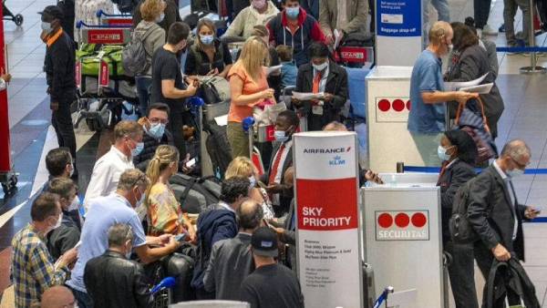 விமான நிலையங்களில் கட்டுப்பாடு விமான நிலையங்களில் கட்டுப்பாடு