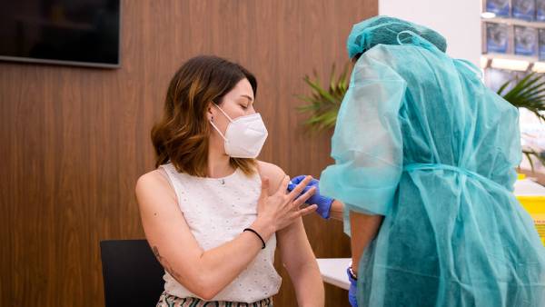 பூஸ்டர் 100 டாலர் பூஸ்டர் 100 டாலர்