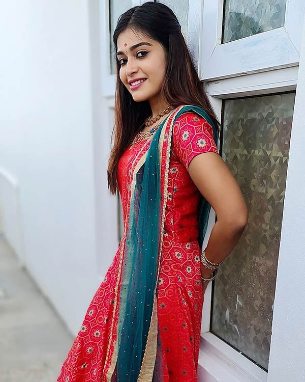 எல்லா பக்கமும் மிரட்டல்