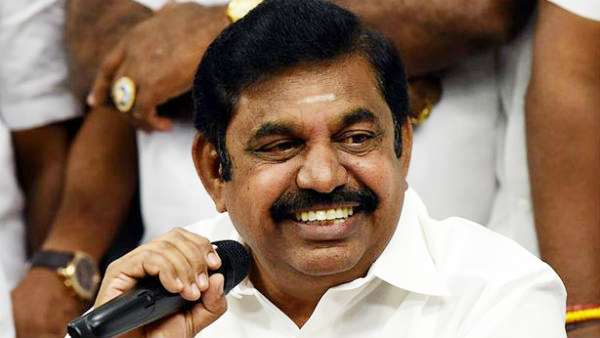 வீதியில் இறங்கி போராட்டம் 