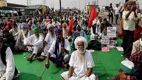  தொடரும் போராட்டம் 