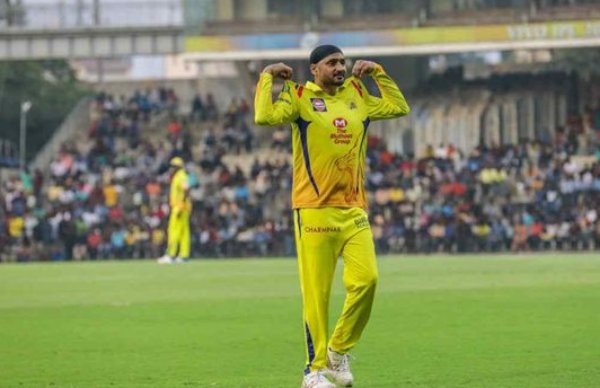 கிரிக்கெட் வீரர் கிரிக்கெட் வீரர்