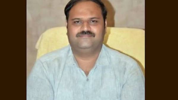  கருவூல அதிகாரி