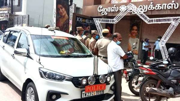 போலீஸ் ஆய்வு 