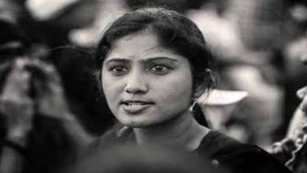 மோசடி செய்து காதலை கைவிட்டதாக இளைஞர் மீது புகார் மோசடி செய்து காதலை கைவிட்டதாக இளைஞர் மீது புகார்