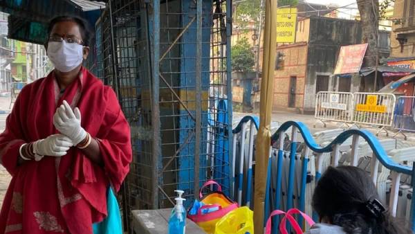 மாநகராட்சி பகுதிகளில் பரபரப்பு மாநகராட்சி பகுதிகளில் பரபரப்பு
