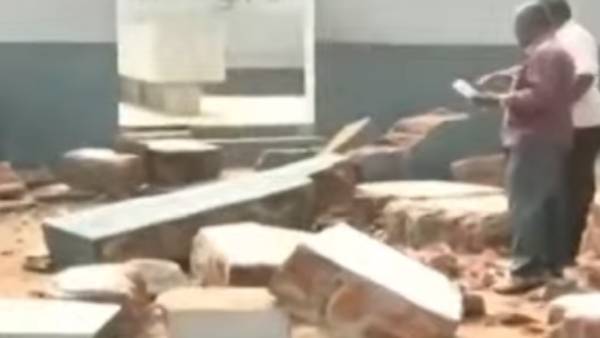  தமிழக அரசு