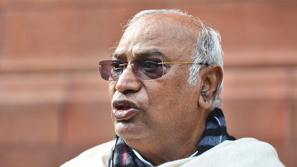 மல்லிகார்ஜுன கார்கே புகார் மல்லிகார்ஜுன கார்கே புகார்