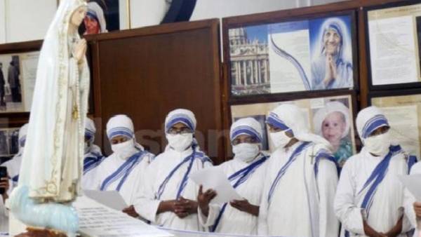  சர்வதேச நன்கொடையாளர்கள்