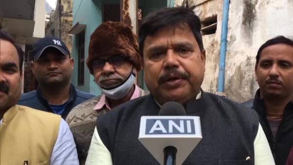 புகார் கூறிய மாணவி