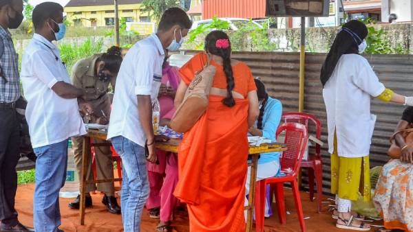  இந்தியாவில் 38 பேருக்கு ஓமிக்ரான் பாதிப்பு