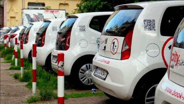 அதிர்ச்சி அடைந்த உரிமையாளர்கள் அதிர்ச்சி அடைந்த உரிமையாளர்கள்