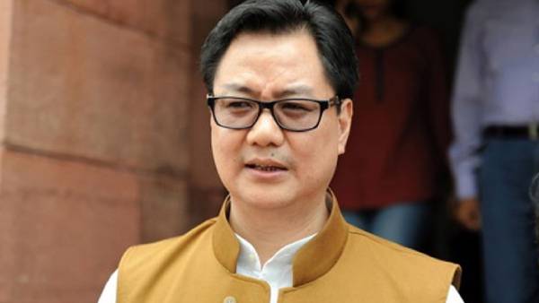  லோக்சபாவில் கடும் எதிர்ப்பு