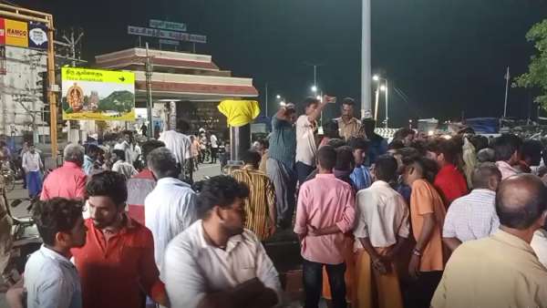 இந்து அமைப்பினர் போரட்டம் 