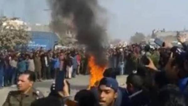 அட்டூழியம் 