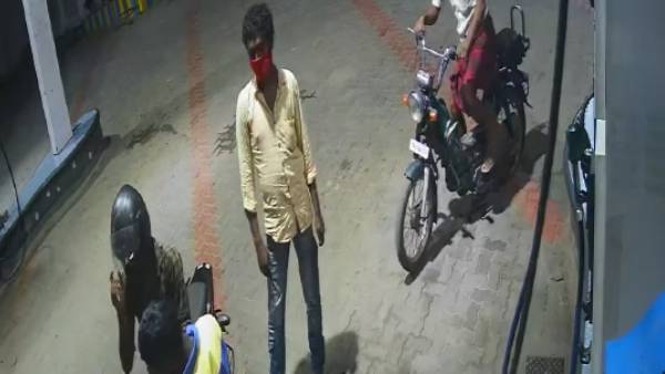 குற்றவாளிகளை தேடும் போலீஸ் 