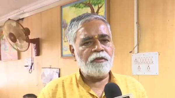 மாணவர்கள் 