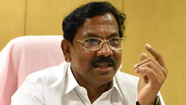 வலதுசாரி 