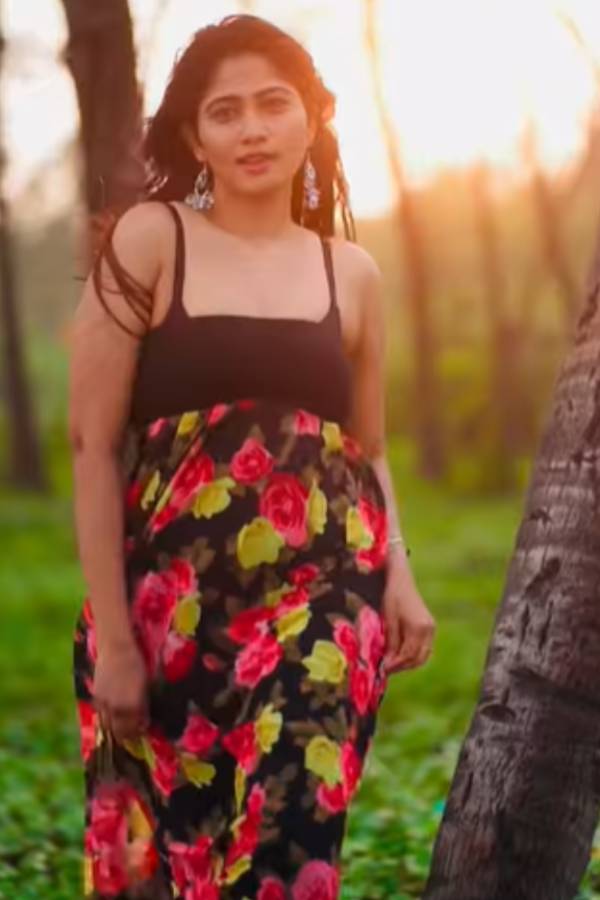 சமந்தாவுக்கு டப் கொடுக்கும் ஜூலி