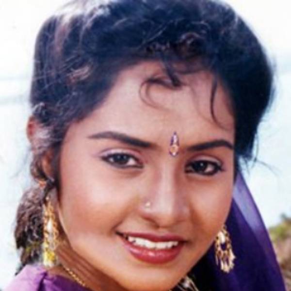  நெகட்டிவ் கேரக்டரில் மிரட்டல் 