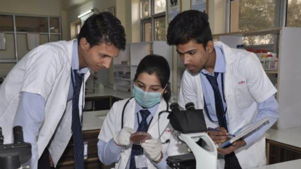 மருத்துவம் சார்ந்த படிப்புகள் 