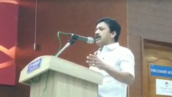 முன்னாள் அமைச்சர் சி.வி.சண்முகம் முன்னாள் அமைச்சர் சி.வி.சண்முகம்